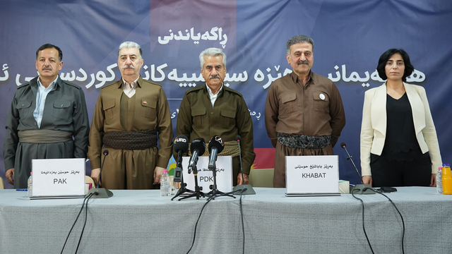 هوشداری حیزەکانی کوردستان ایران بۆ رەزا پەهلەوی؛ رەتکردنەوەی هەڕەشەی سەربازی و بانگهێشتکردن بۆ هاوپەیمانی دژ بە گوتاری خۆسەپێن